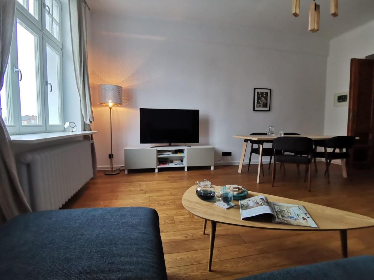 Designer Apartment 110M2 With King Size Beds & Equipped Kitchen Cracovie Extérieur photo